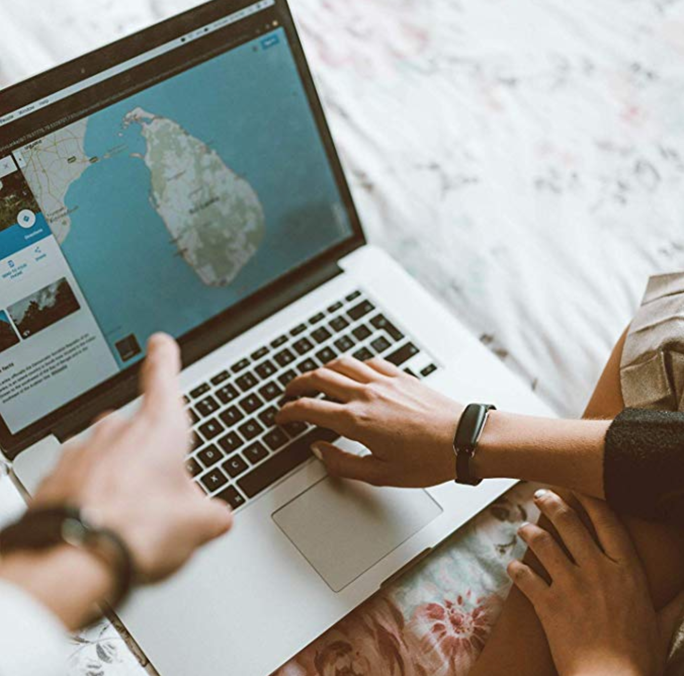 Bond Touch Distance Bracelet